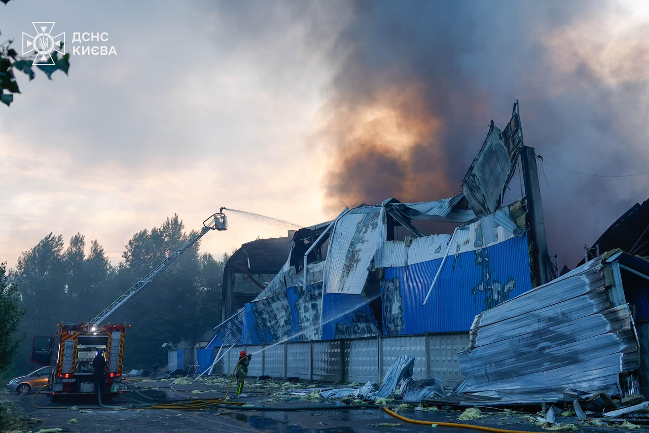 Вночі 8 липня 2026 року росіяни атакували Київ балістикою: що відомо про наслідки