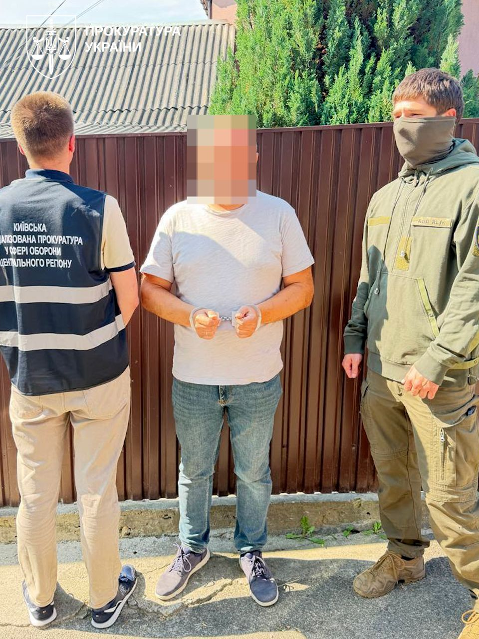 Влучання по складу у Вишневому: посадовцям оборонного підприємства оголосили підозри