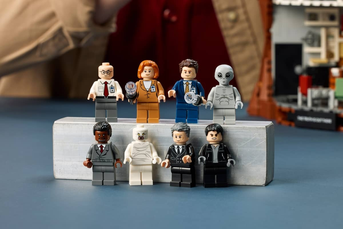 Фото: LEGO LEGO випустить конструктор за мотивами серіалу "Цілком таємно": фото та ціна
