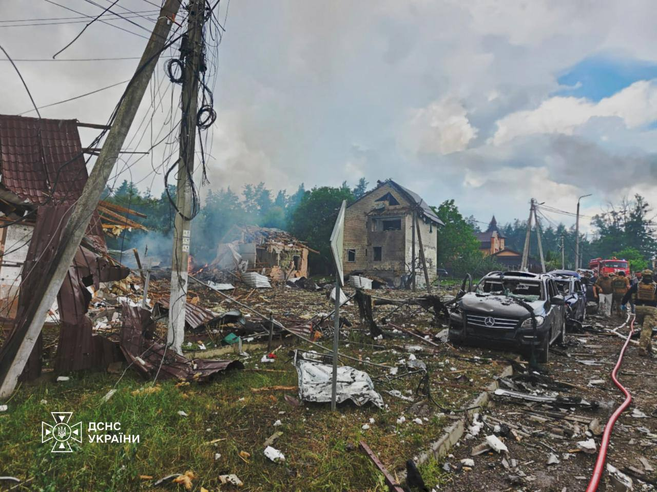 На Київщині росіяни атакували полігон, де проходила виставка зброї: які наслідки