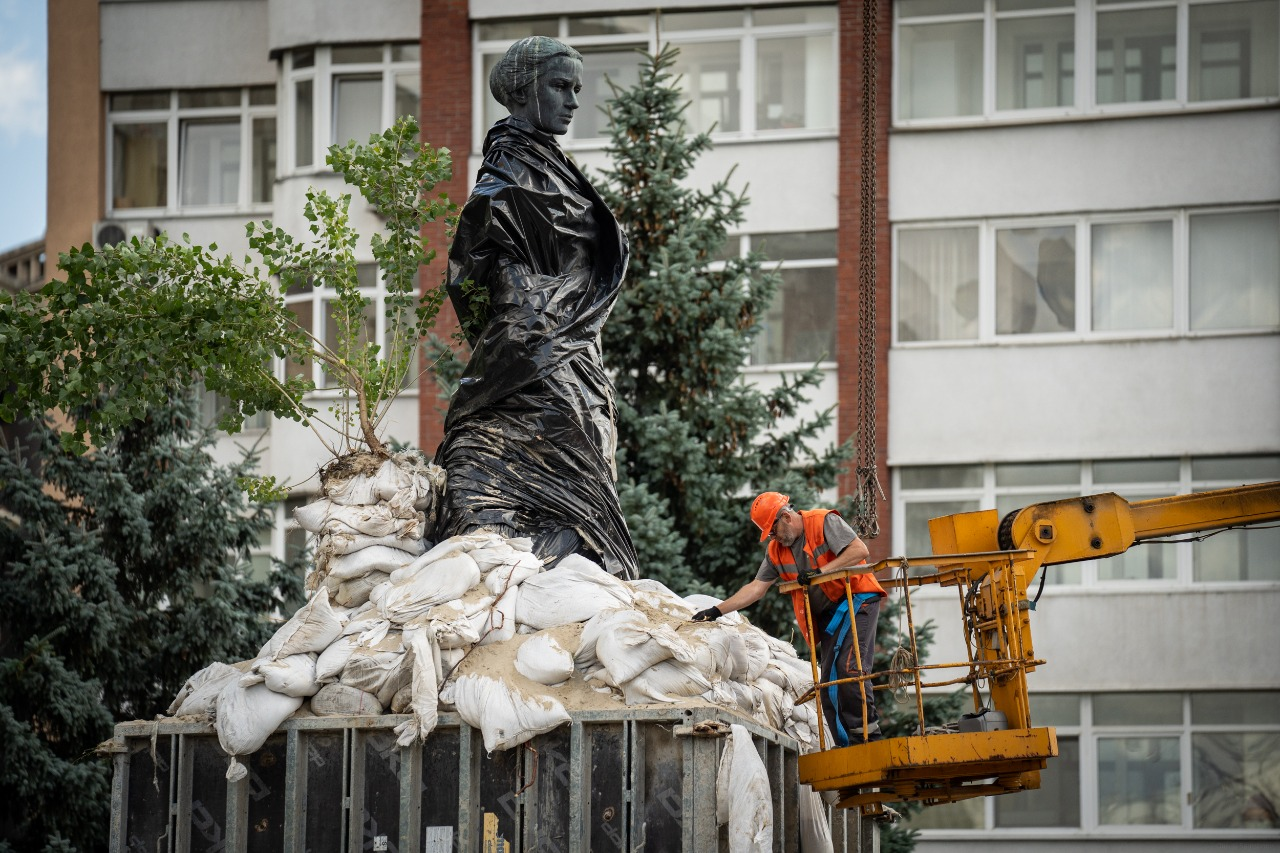 В КМДА пояснили, чому у Києві розконсервовують пам’ятники: подробиці
