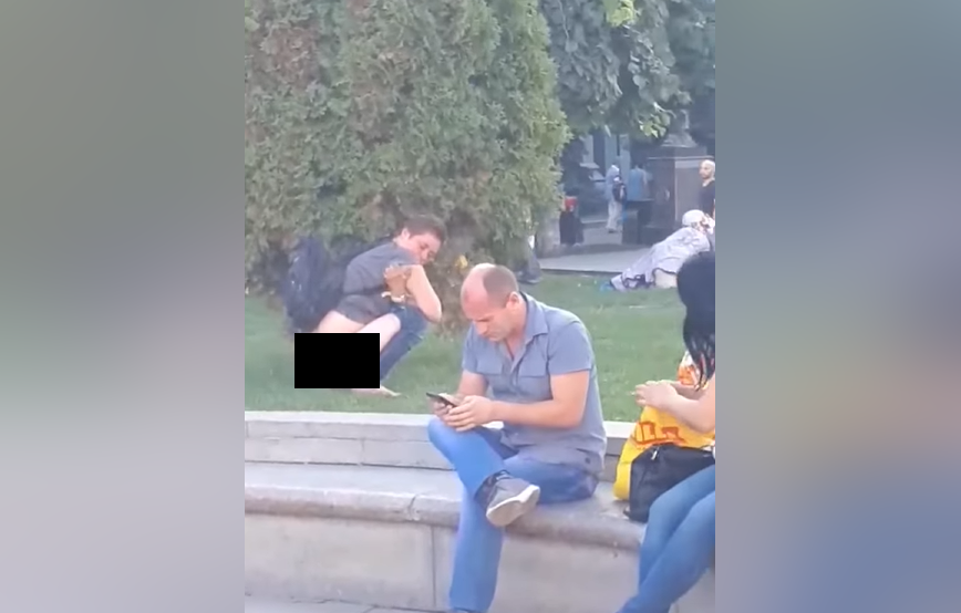 На Майдане заметили девушку без комплексов (видео)