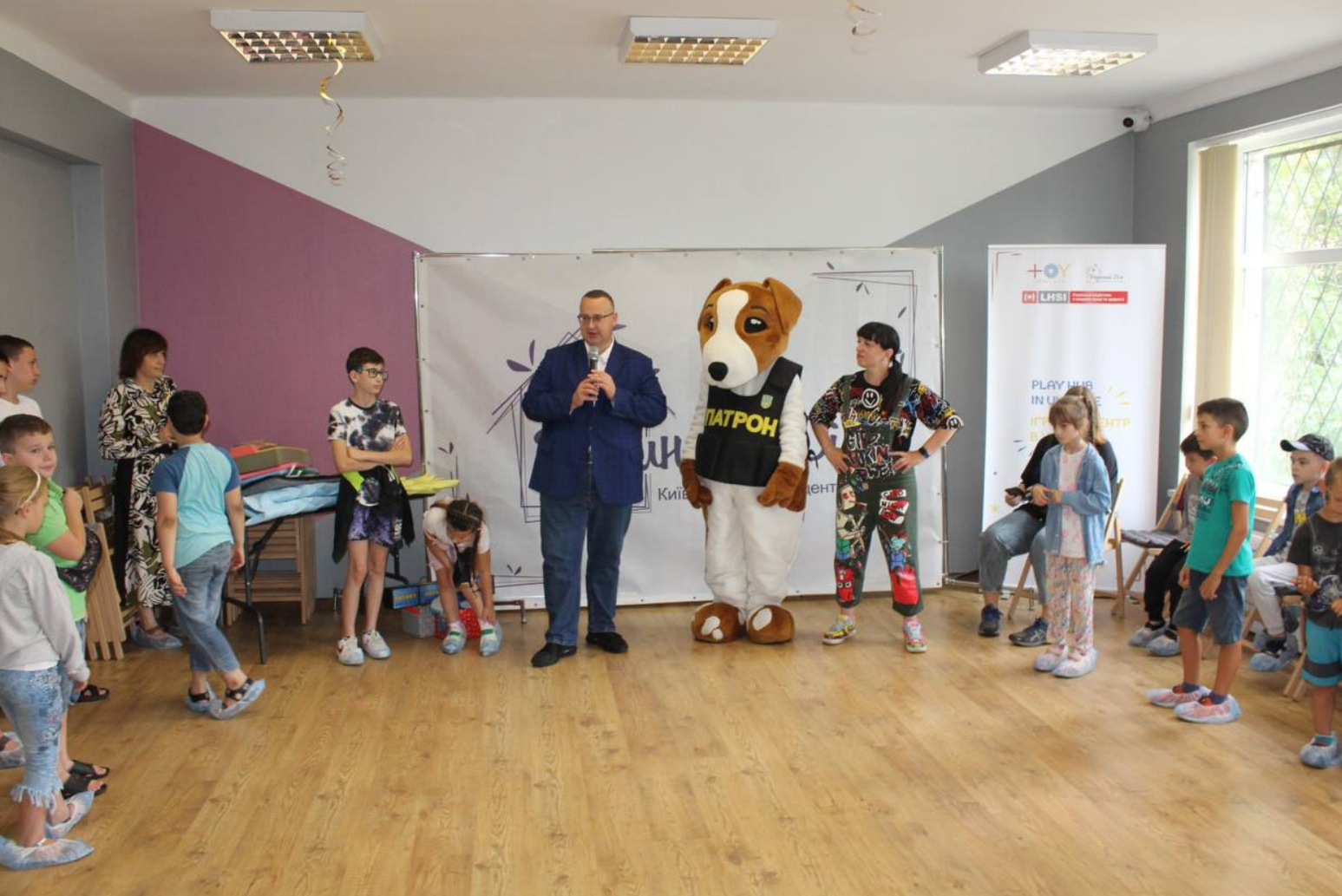 У Дарницькому районі відкрився ігровий центр "Play Hub in Ukraine": фото