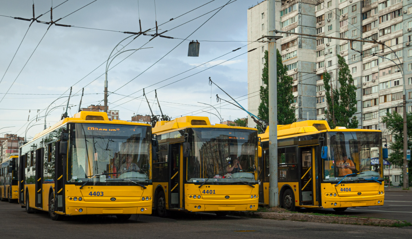 На Оболоні закривають рух тролейбуса № 47: що буде їхати на заміну