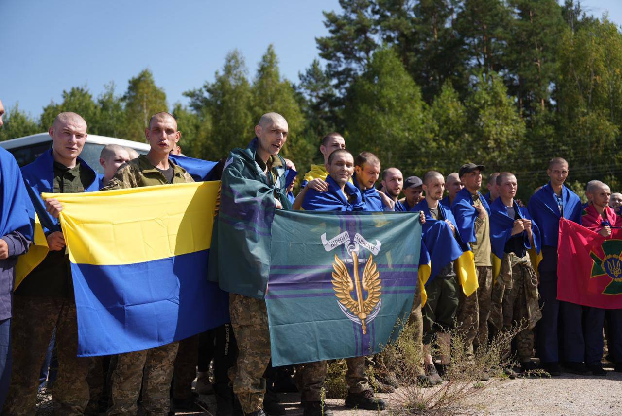 24 серпня ще 115 українських військових вдалося повернути з російського полону: подробиці