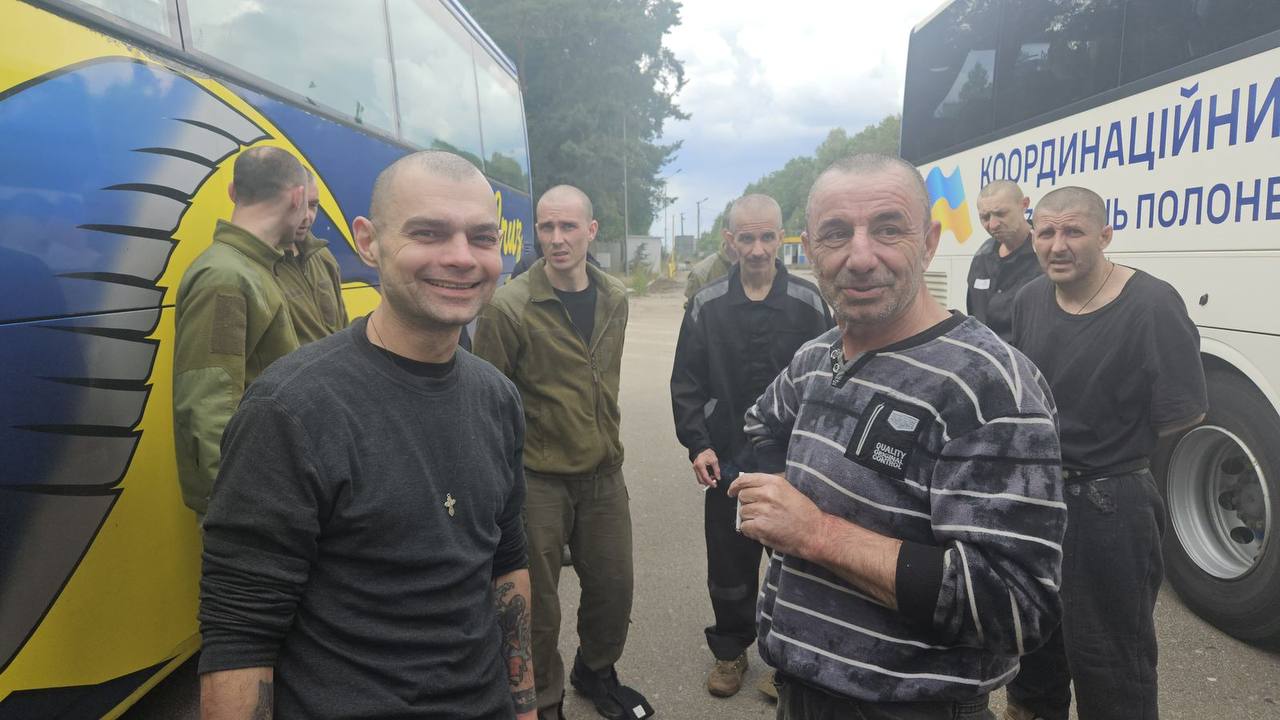 На День Незалежності України відбувся обмін військовополоненими: фото