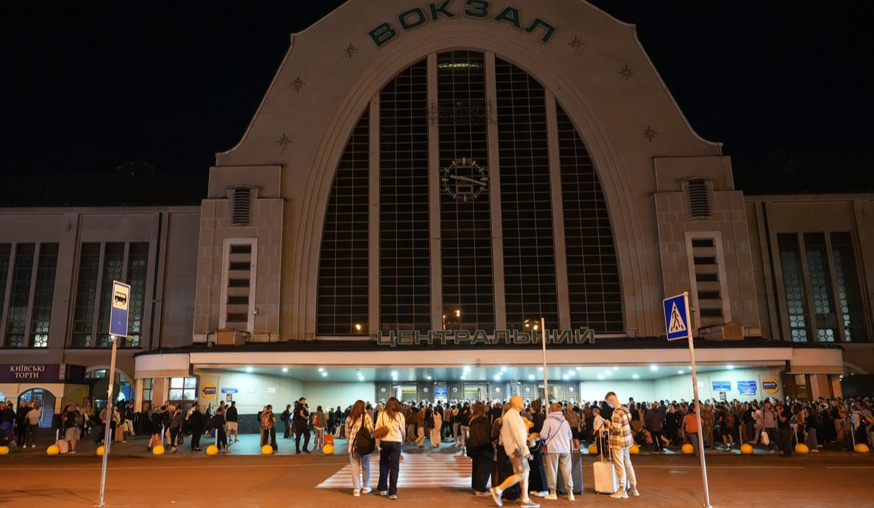 Київ хочуть виснажити повітряними тривогами — Центр протидії дезінформації