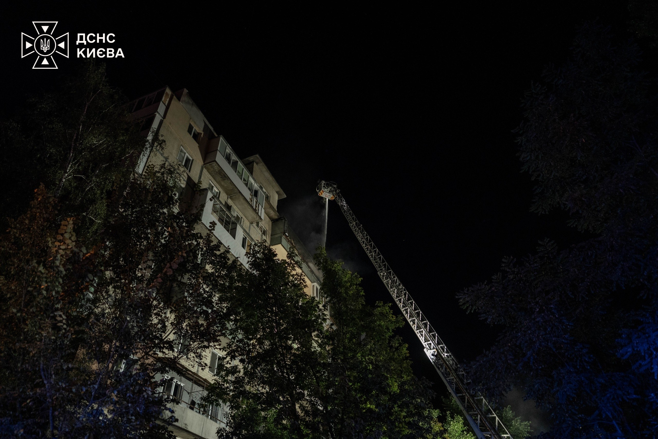 Пошкоджені будинки у Святошинському районі: наслідки атаки ворожих БпЛА 29 серпня