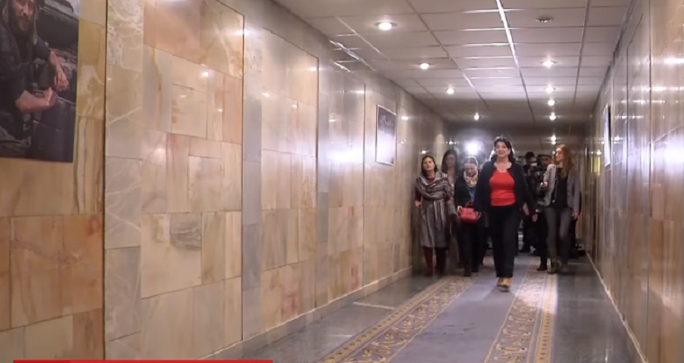 Журналистам показали один из тоннелей под правительственным кварталом (видео)