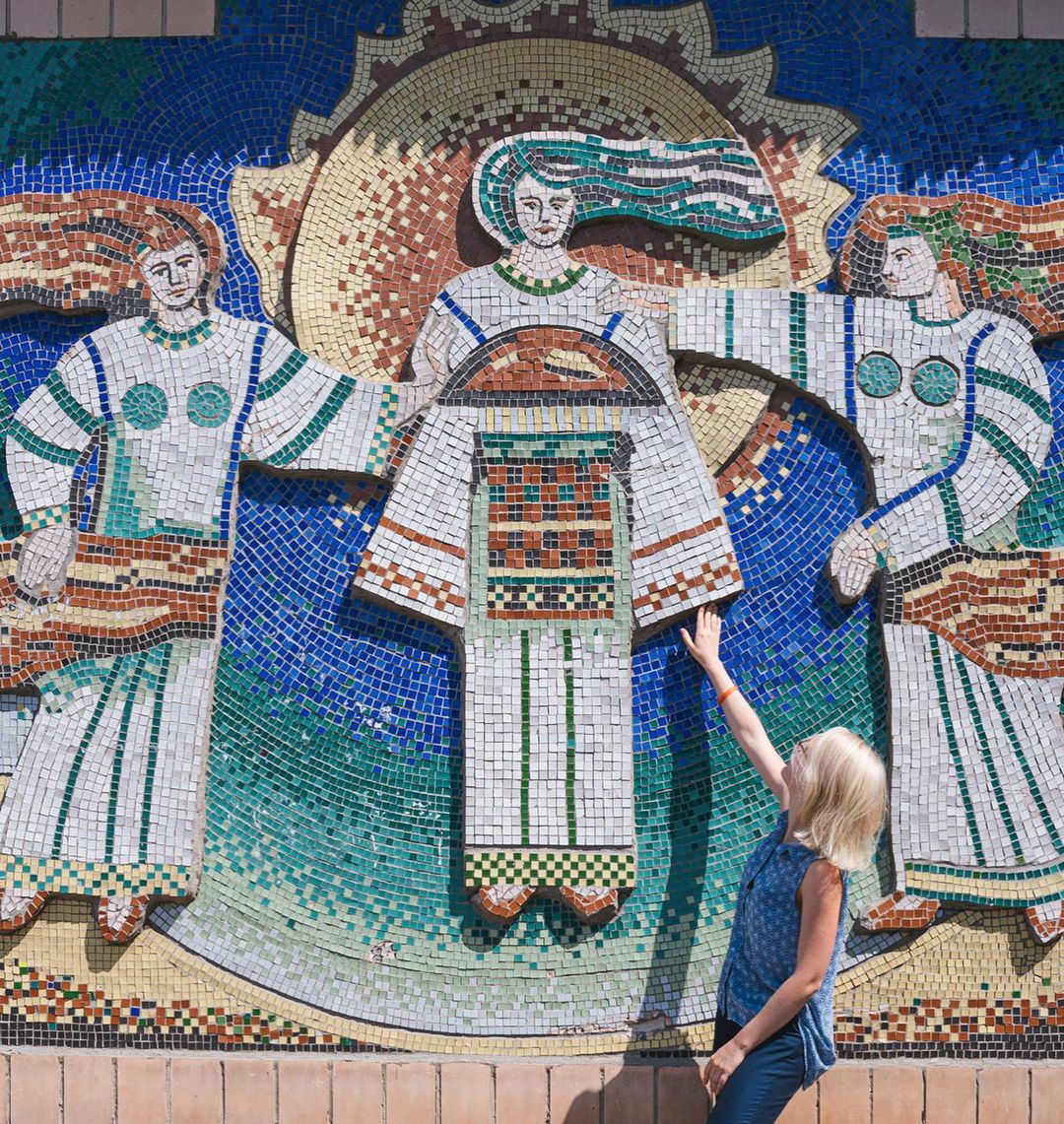 мозаїчне панно у Макарові