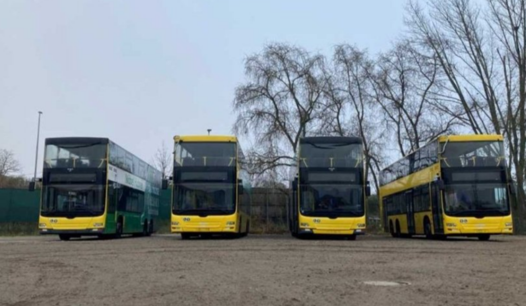 Двоповерхові автобуси, які подарували Києву, не планують виводити на маршрути