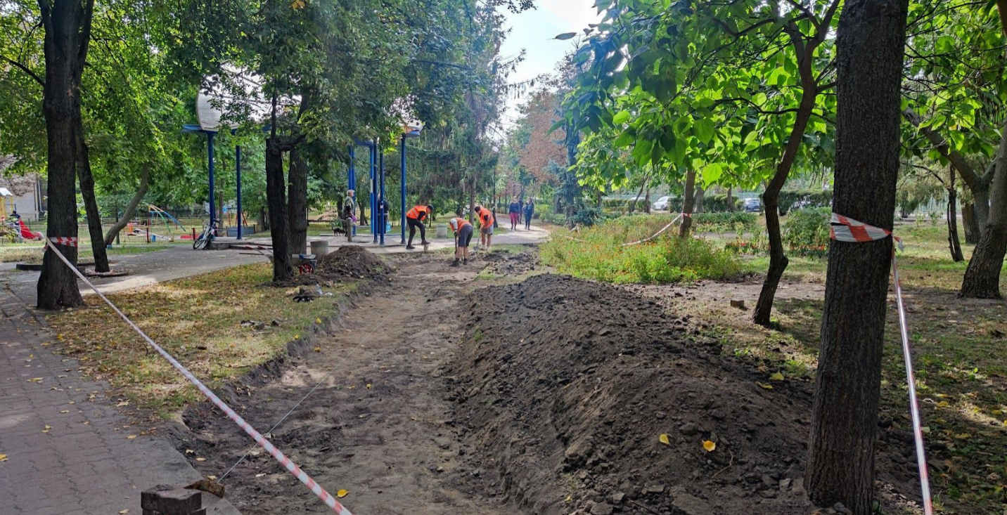 У Подільському районі на Куренівці облаштовують найдовший сквер Києва