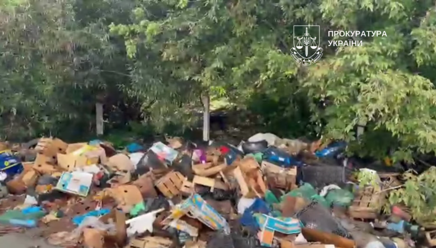 Прокуратура подала позов до КМДА через сміттєзвалища на Троєщині