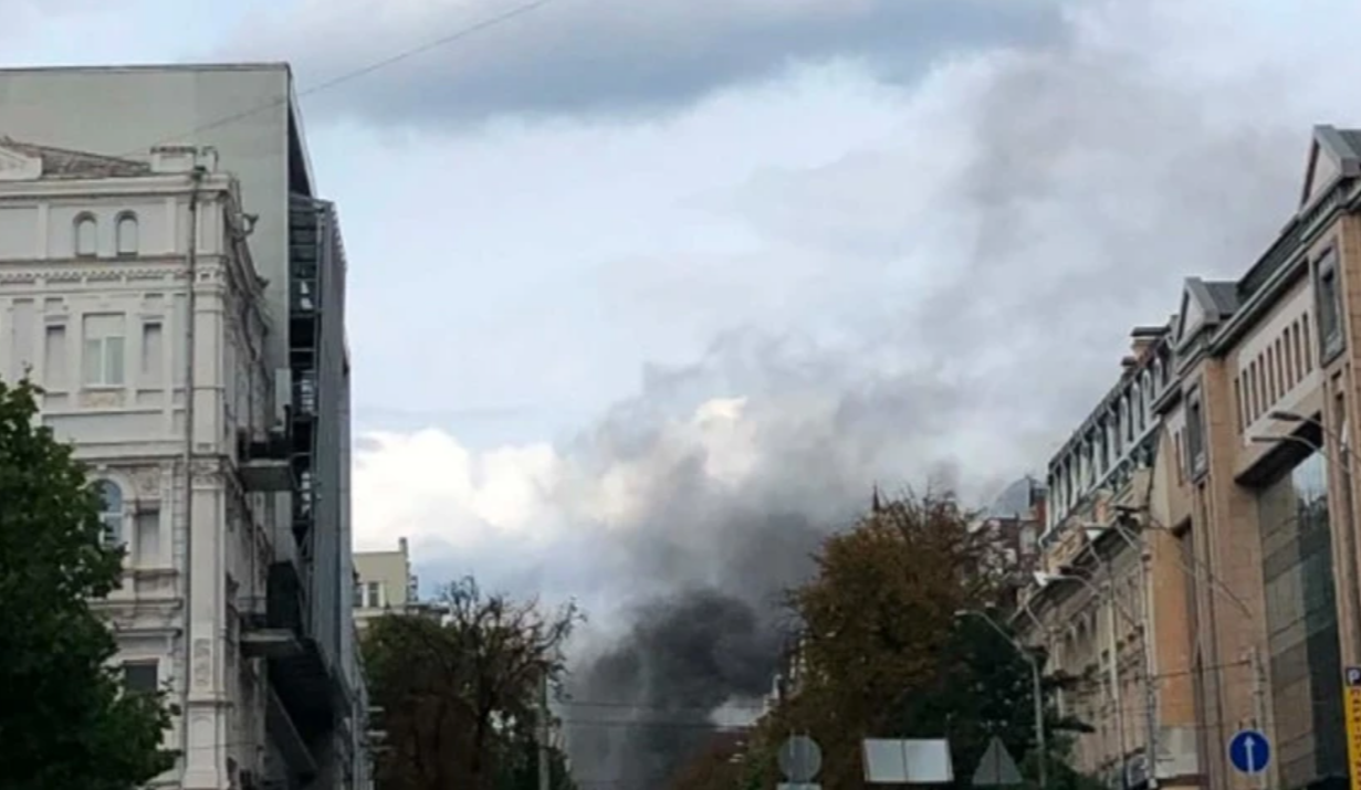 Російський дрон ударив по будівлі СБУ в центрі Києва: фото
