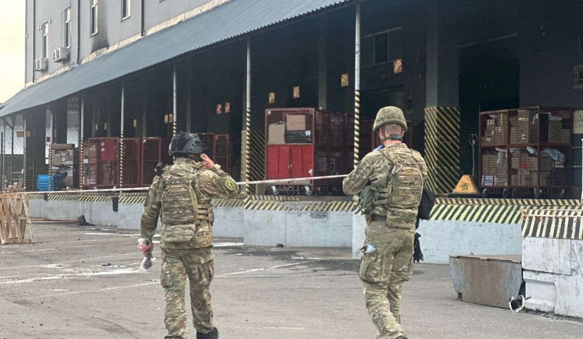 Вибух на поштовому терміналі у столиці: відправника боєприпасів судитимуть