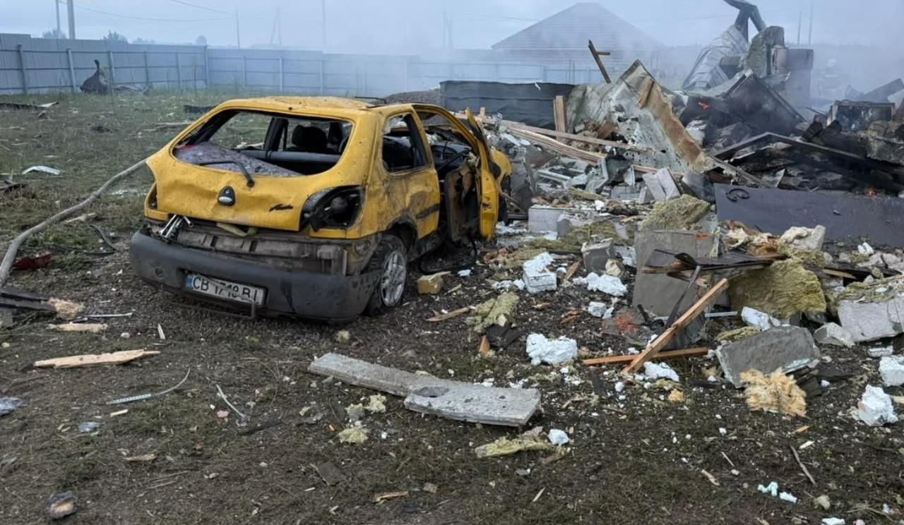 Зруйнований будинок, постраждала родина: наслідки атаки БпЛА на Київщину