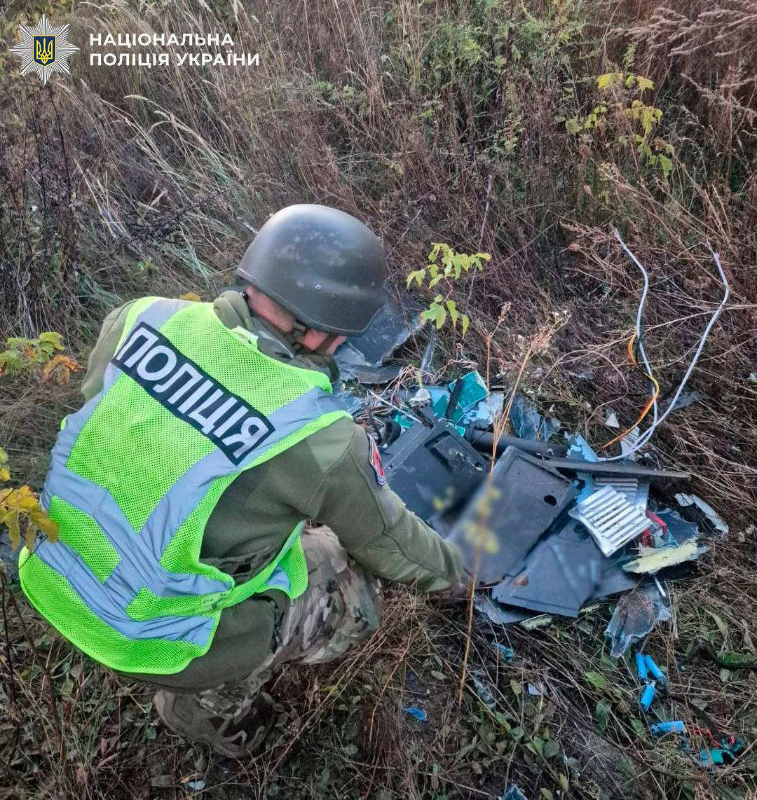 У Солом’янському районі Києва знешкодили бойову частину дрона рф: фото
