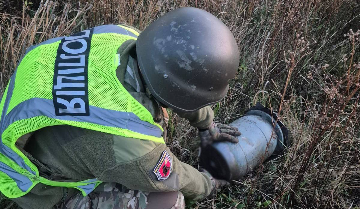 У Солом’янському районі знешкодили бойову частину російського дрона: фото