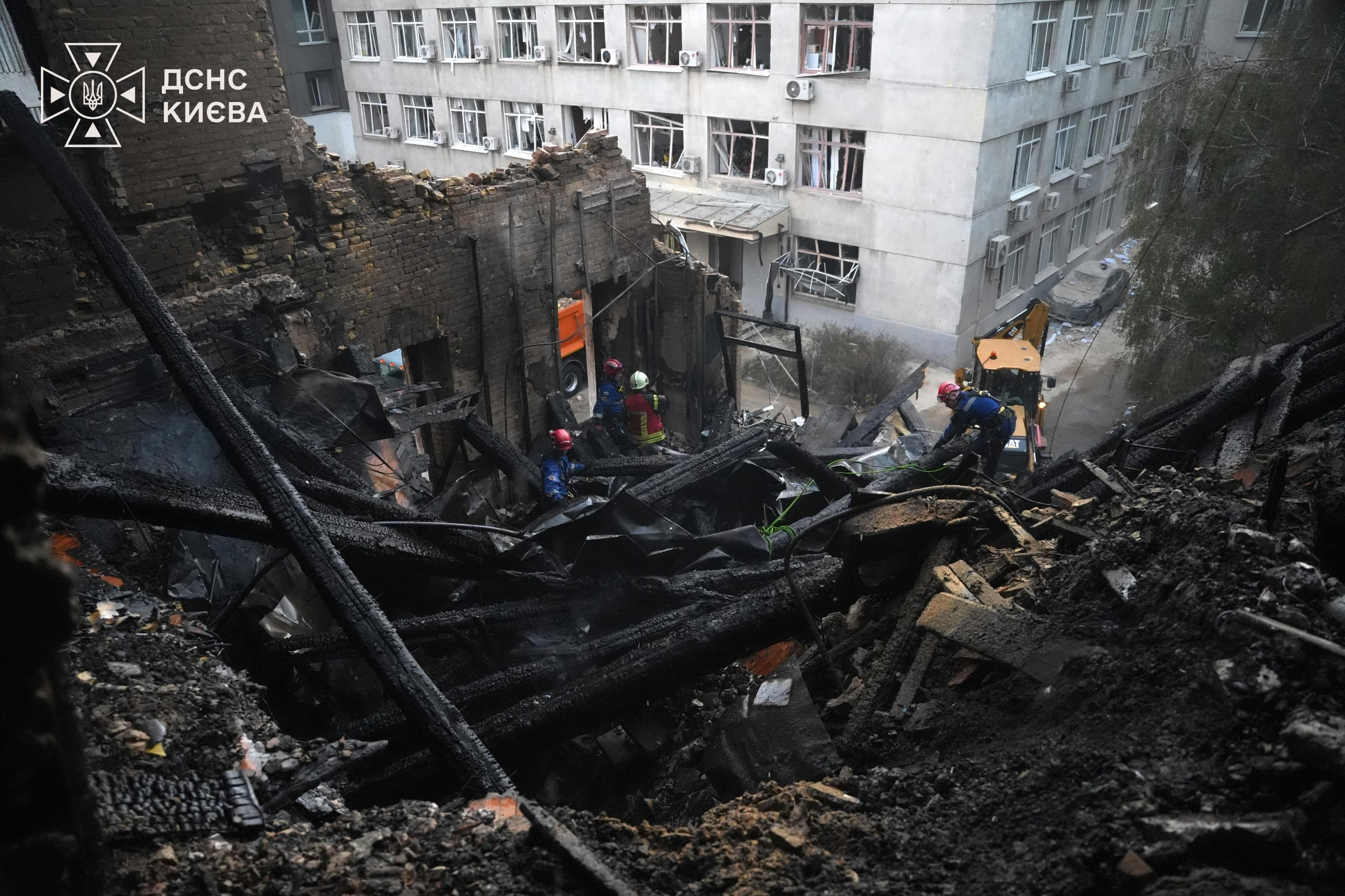 В будівлі корпусу Академії наук у Києві ліквідували пожежу: фото