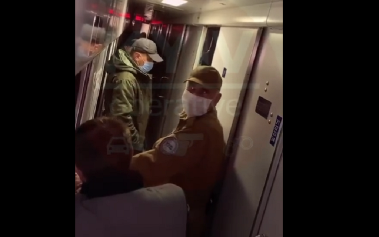 Бегали голыми по вагону: с поезда «Львов — Киев» высадили двух буйных девушек