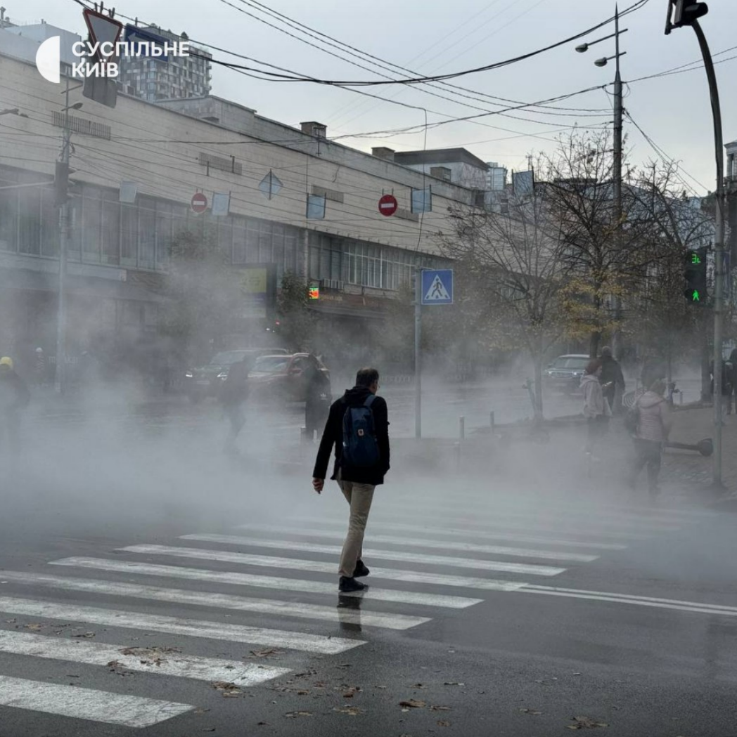 Сьогодні, 29 жовтня, у Києві на перехресті вулиць Ділової та Великої Васильківської перекрили дорогу