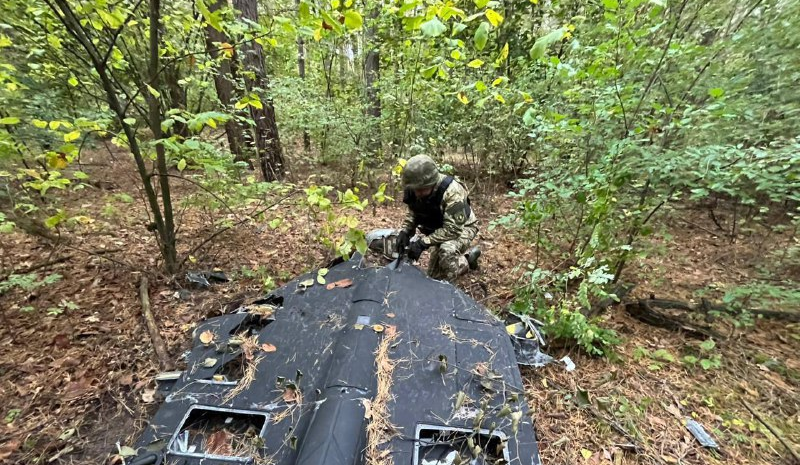 У столиці виявили уламки російського БпЛА з нездетонованою бойовою частиною: фото