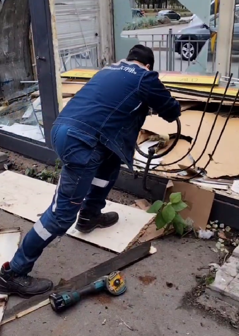 У Києві повністю демонтували незаконні МАФи на Петропавлівській