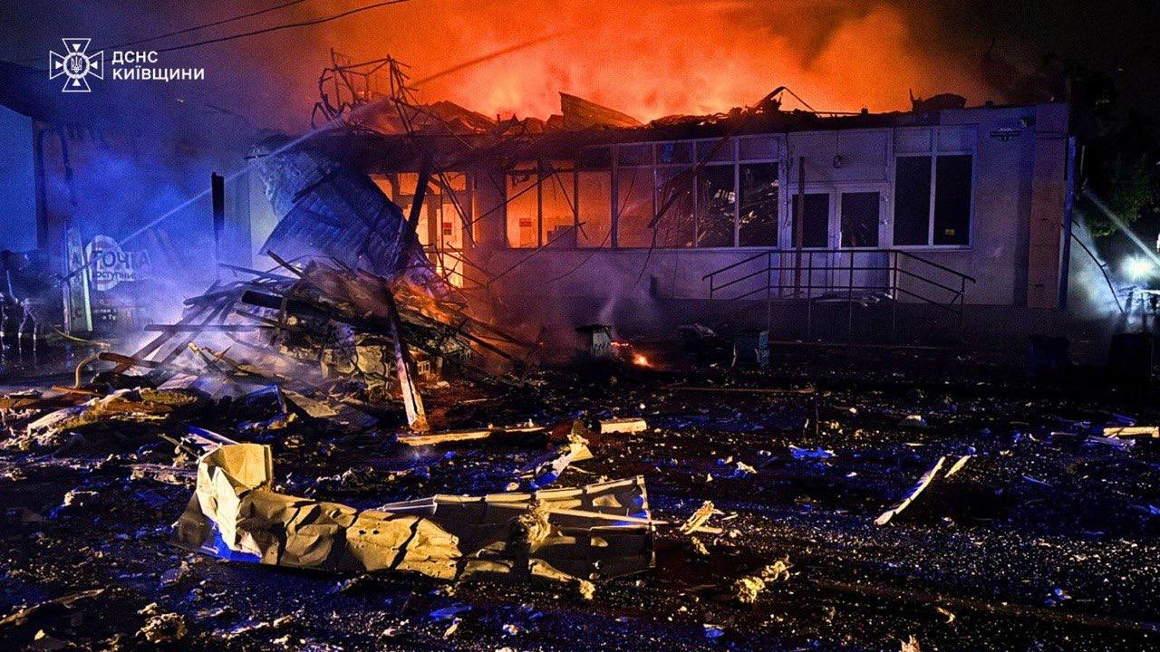 Нічний обстріл Київщини: близько 28 тис. родин залишились без електроенергії