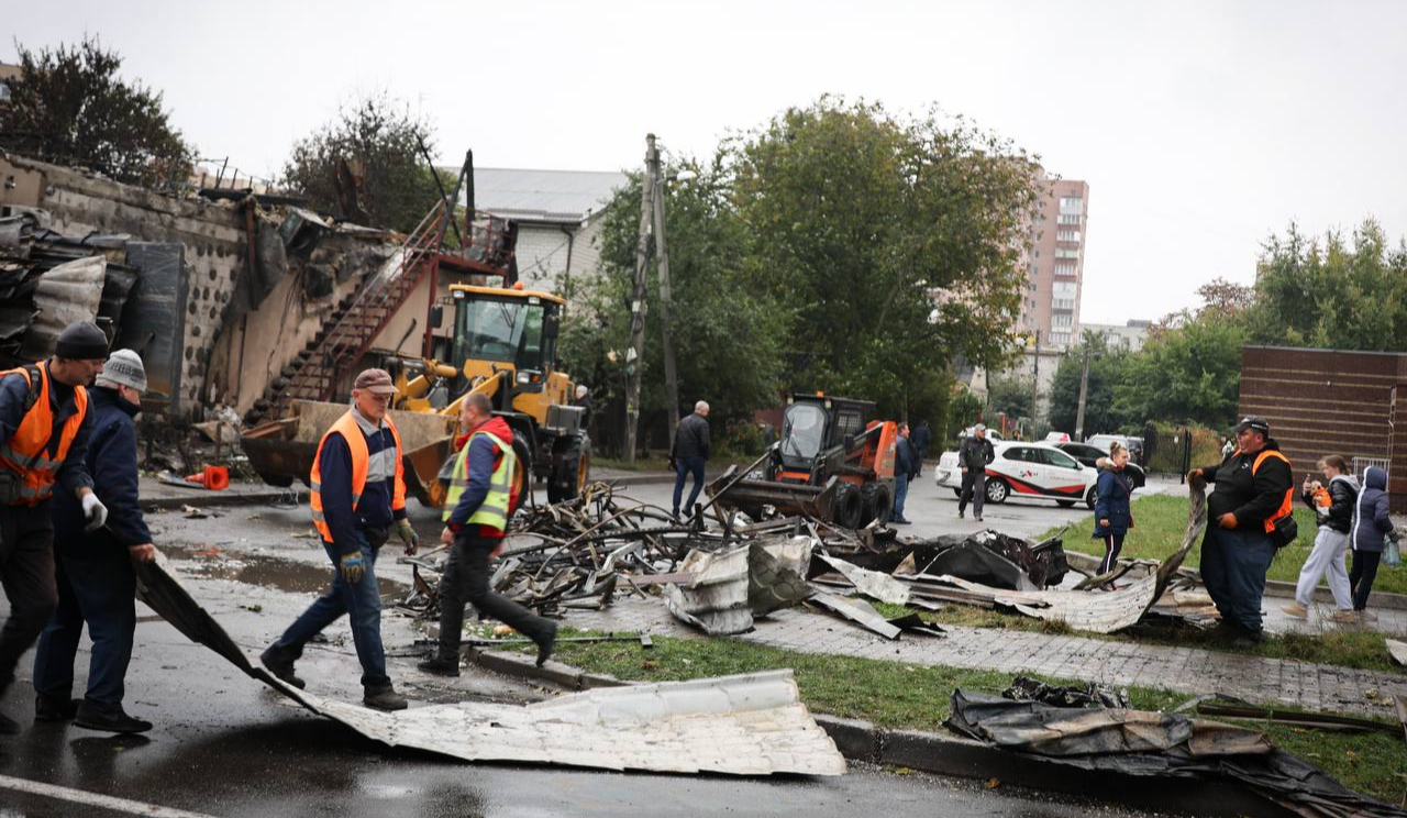 На Київщині ліквідовують наслідки нічної атаки: без світла 110 тис. абонентів