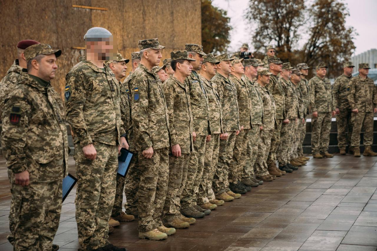На Алеї захисників України в Києві відкрили пам’ятний знак "Сили логістики": фото