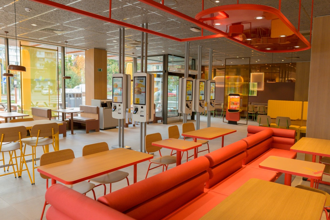 На Мінському масиві у Києві відкрився 49-й ресторан мережі McDonald's: адреса та графік роботи