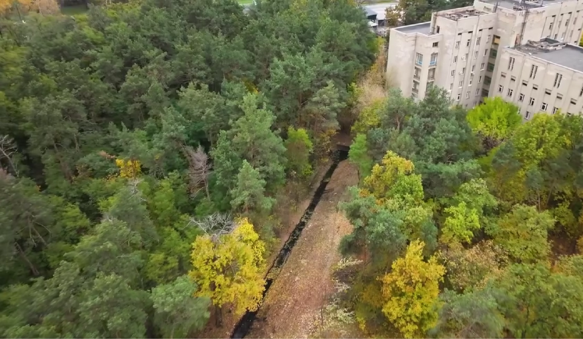 Київ мінімізує ризики затоплення: розчистили Північно-Дарницький меліоканал