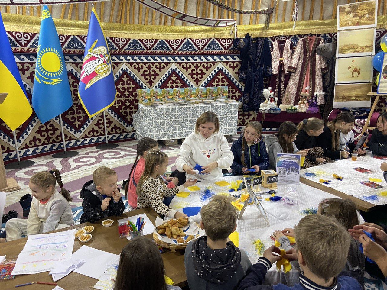 У дитячих казках закладено багатовікову народну мудрість, пізнання якої дозволить юним українським читачам глибше дізнатися про казахські традиції та звичаї У Києві видали збірку казахських казок українською мовою