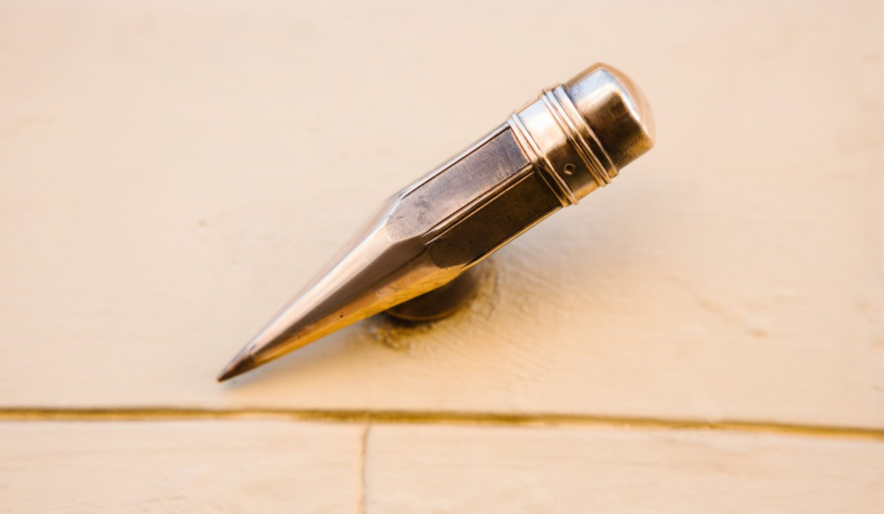 На Подолі з'явилася нова мініскульптура проєкту "Шукай!": фото