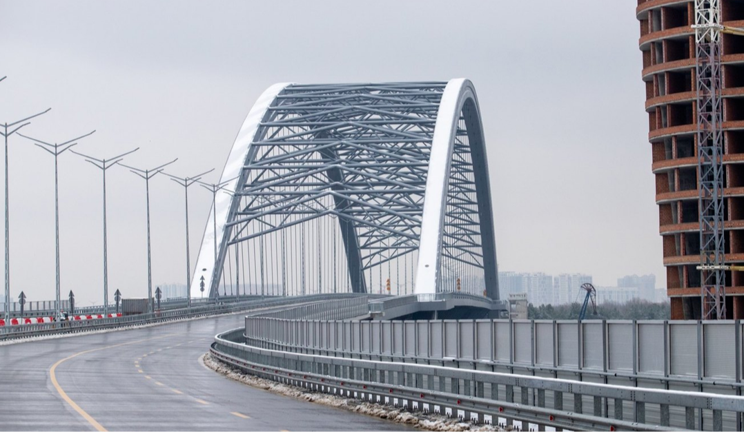 Обмеження руху мостами Києва під час повітряної тривоги: оновлення правил