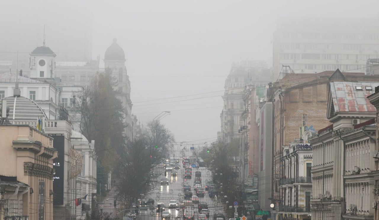 У Києві до ранку 18 жовтня утримуватиметься густий туман — Укргідрометцентр