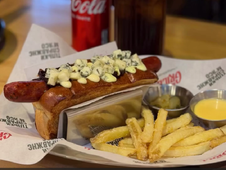 Mr.Grill Hot Dog Bar — хот-доги в американському стилі