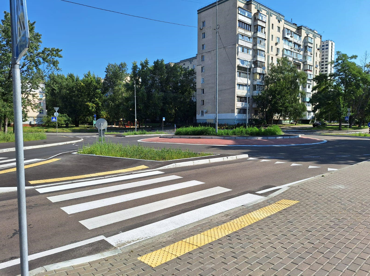 У Києві облаштували 40 кільцевих розв'язок за рік: фото