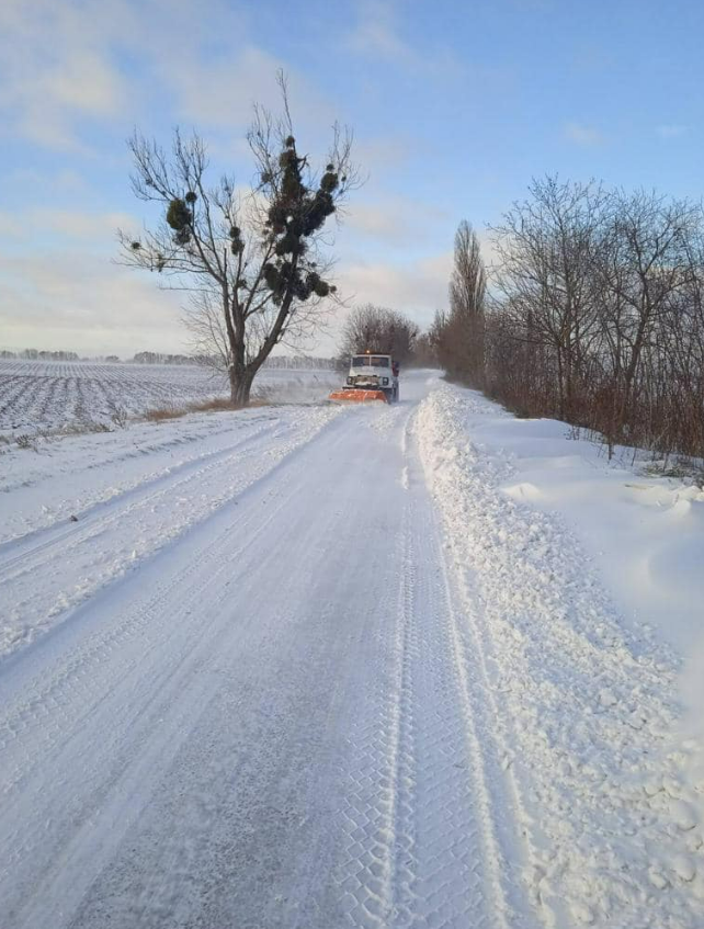 Снігові замети та хуртовина: на Київщині без світла залишились 40 тисяч родин