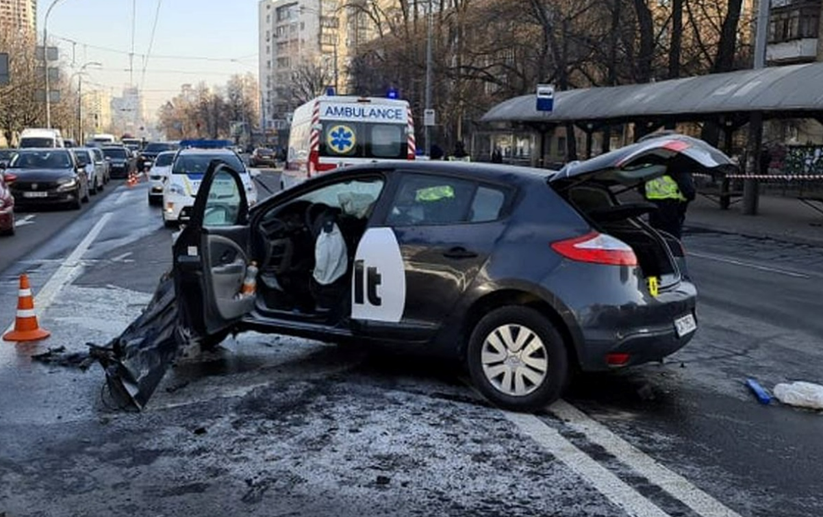 Що робити, якщо потрапив у ДТП на таксі: права пасажира 