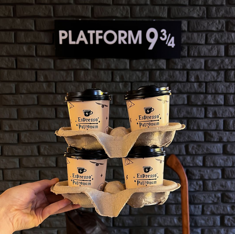 Заклади Києва з атмосферою Гаррі Поттера: Кав'ярня Espresso Patronum на Оболоні