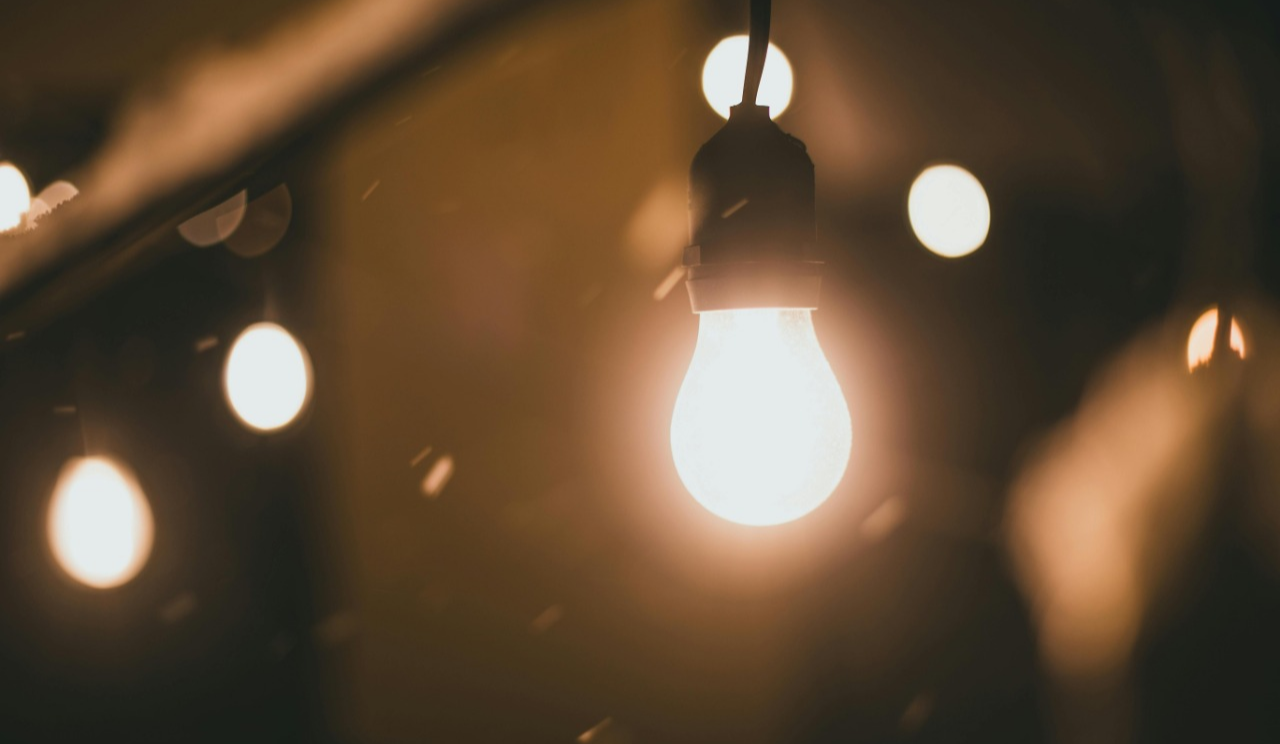 Стабілізаційні відключення світла у столиці та області 7 листопада: графік