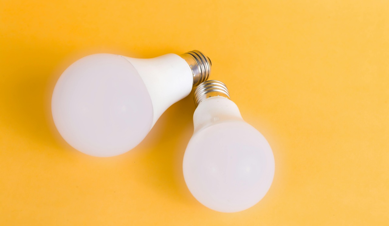 Відключення світла у Києві та області 10 листопада: графік ДТЕК