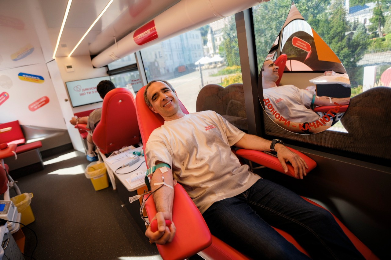 У донорському хабі "Теплокровні" відкривається інтерактивна виставка про кров та донорство