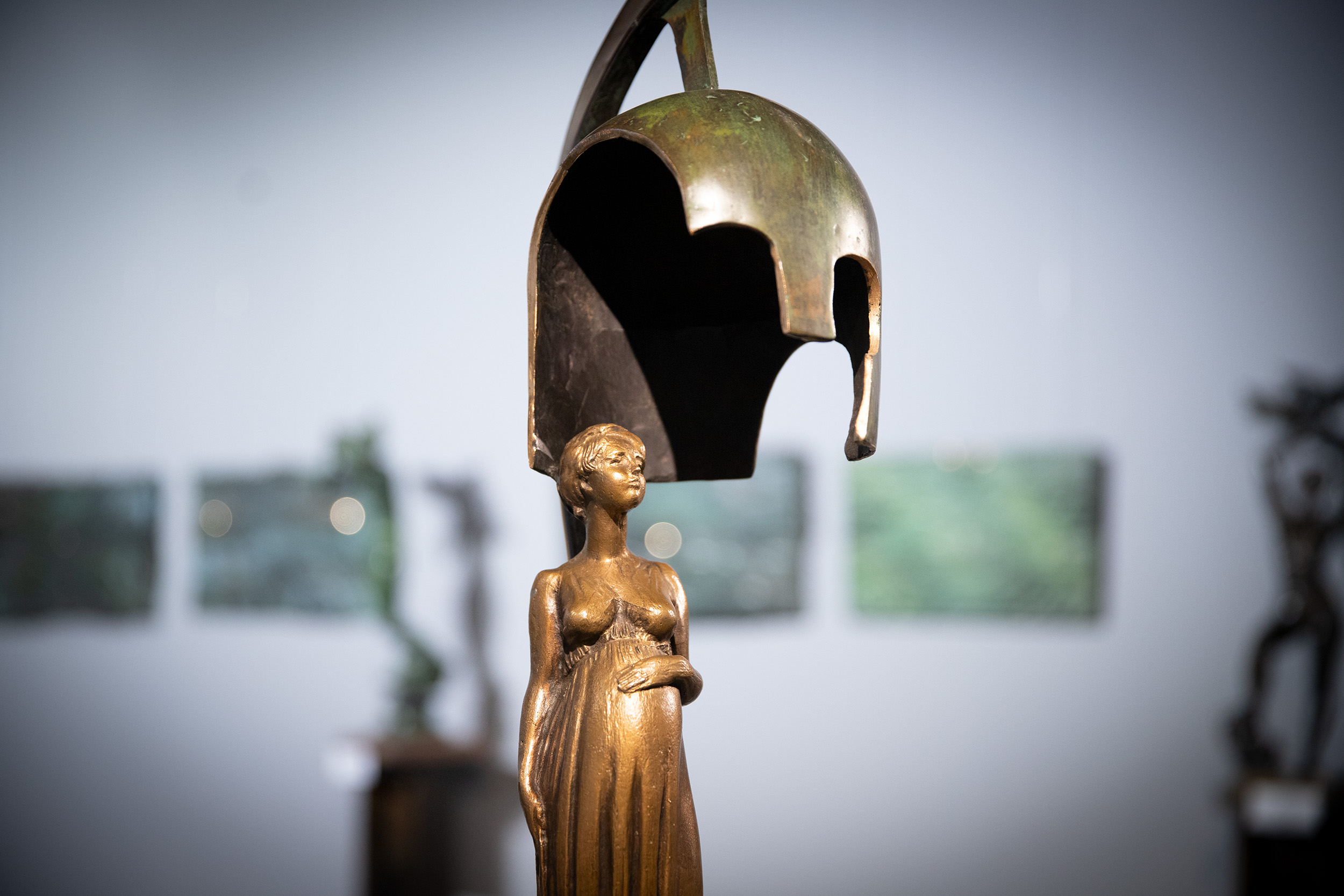 У галереї "Лавра" презентували 200 робіт від автора Монумента Незалежності У галереї "Лавра" презентували 200 робіт від автора Монумента Незалежності