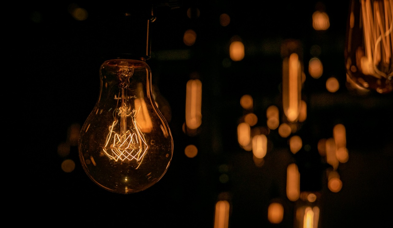 Стабілізаційні відключення у Києві та області 17 листопада: коли не буде світла