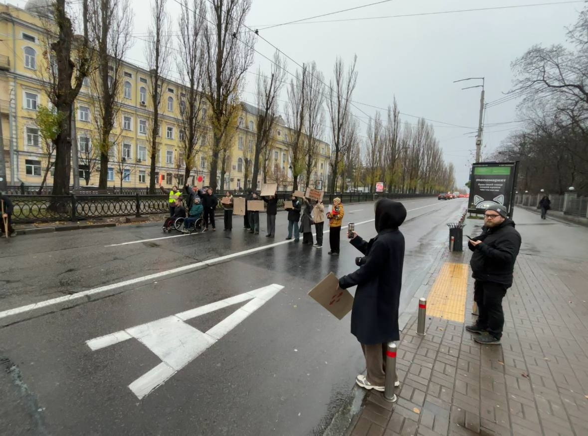 Наземний перехід біля станції "Університет" на 2-3 місяці: КМДА пропонує експеримент
