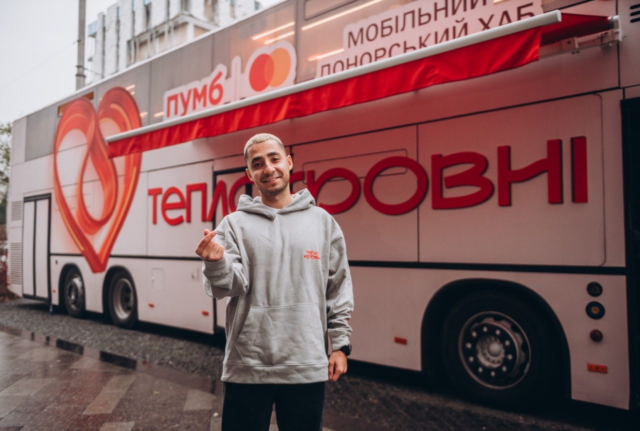 Донорський хаб "Теплокровні" презентував інтерактивну виставку про кров і анонсував продовження "Теплих вихідних"