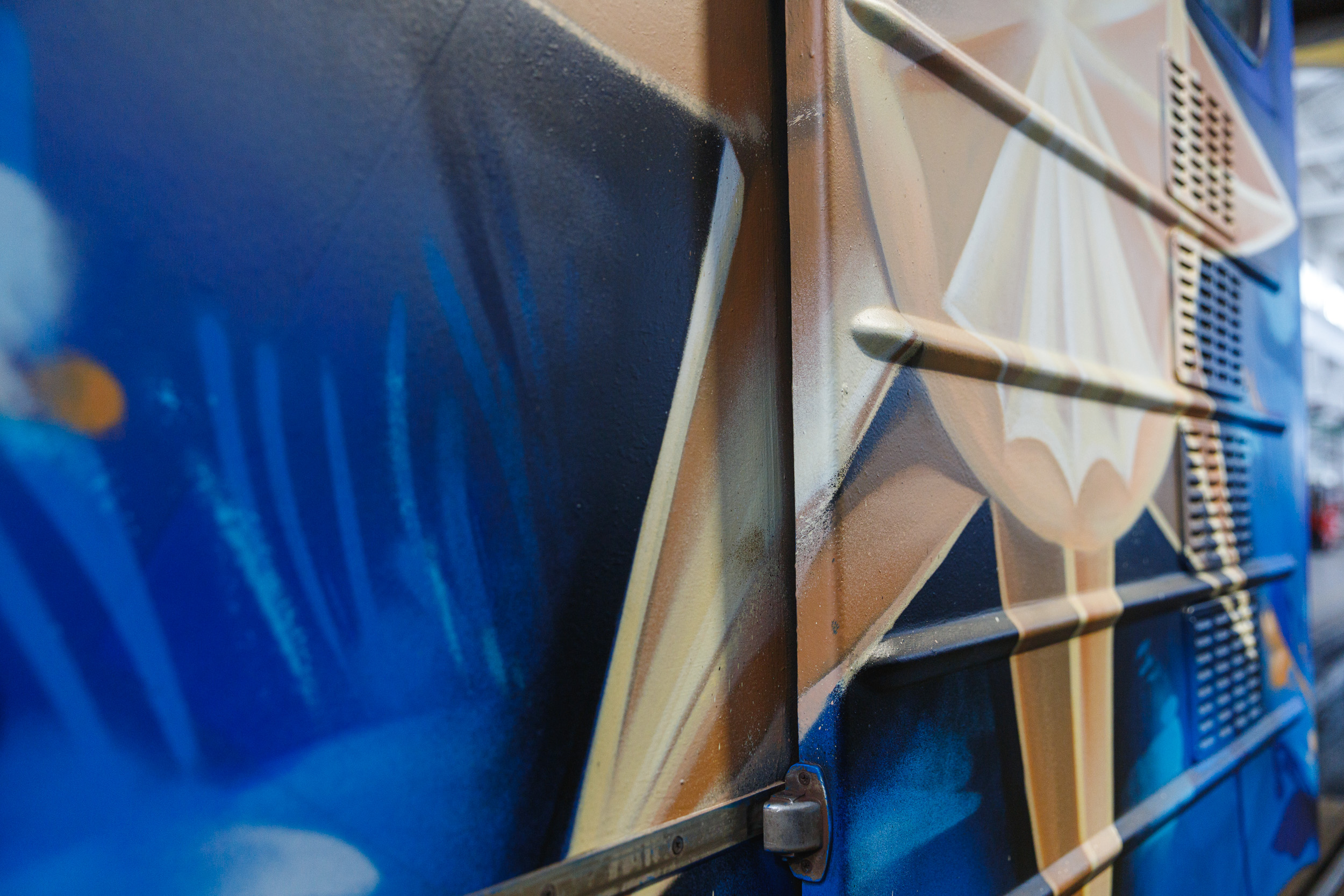 У київському метро запустили артпоїзд "Потяг до Різдва"