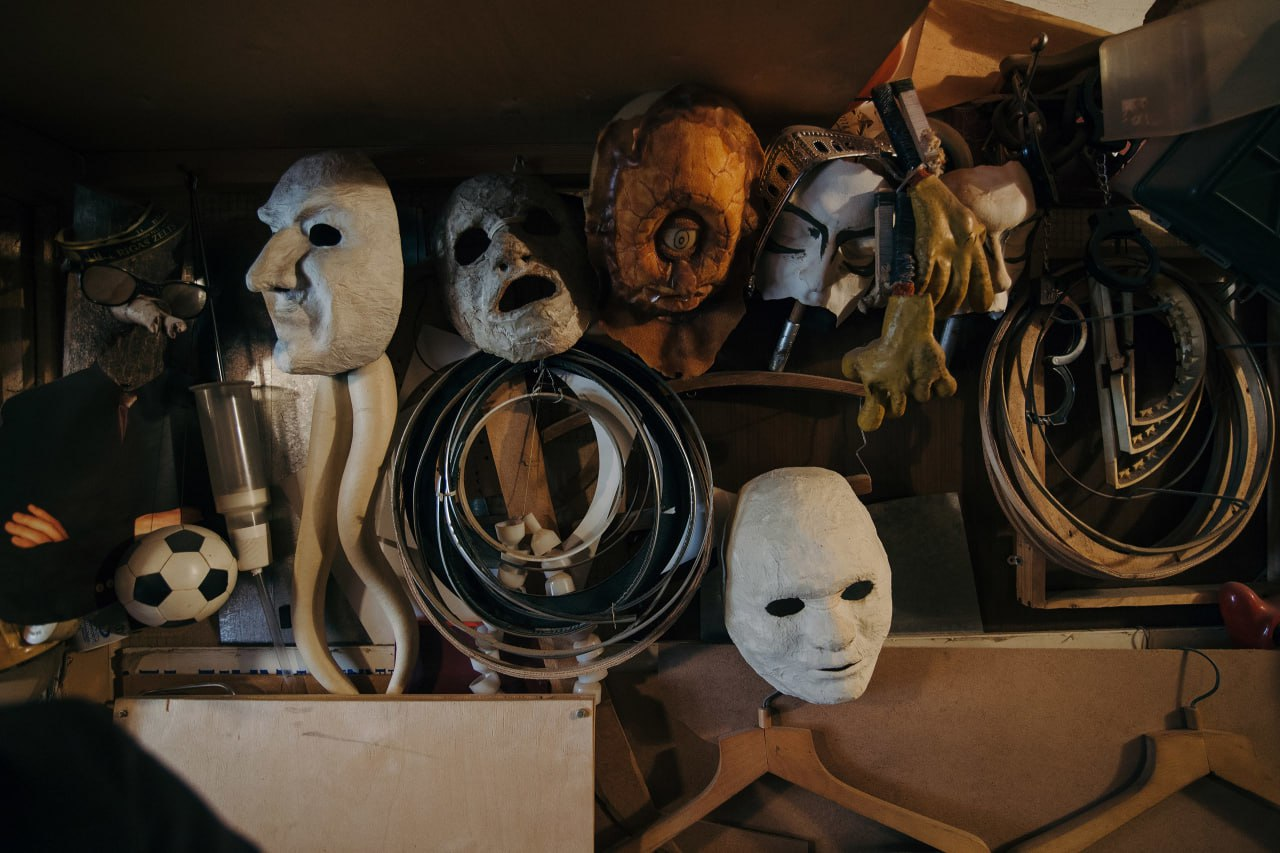 Під час обстрілу Києва 25 листопада 2025 року загинув бутафор "Шоу довгоносиків" Вадим Тупчій